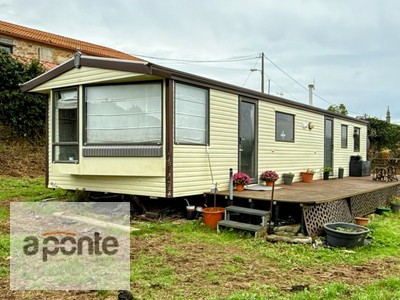 Casa en venta en Ponteceso, con 2 dormitorios, baño, 2 plazas de garaje y terreno