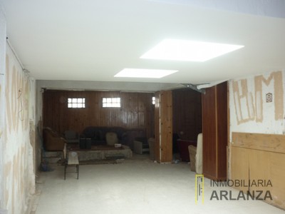 Locales en venta en Burgos, Centro-sur, con baño