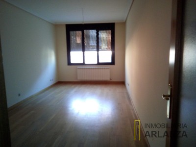 Piso de obra nueva en venta en Burgos, Gamonal, con 4 dormitorios, 2 baños y trastero