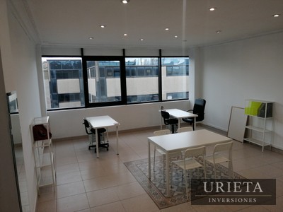 Oficina en venta en Erandio - Asua - Pae Asuaran, con 1 dormitorio, 2 baños, 2 aseos, 2 plazas de garaje y trastero