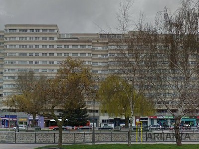 Piso en venta en Burgos, Centro, con 4 dormitorios, 3 baños y plaza de garaje