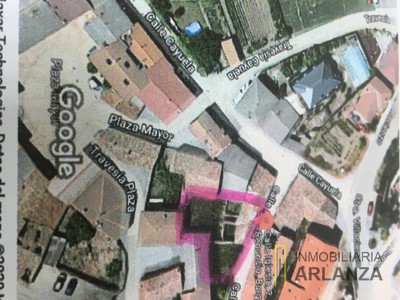 Adosado en venta en Renuncio, con 3 dormitorios, baño y terreno