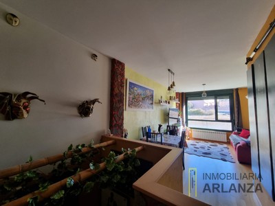 Duplex en venta en Burgos, San Pedro-fuentecillas, con 2 dormitorios, 2 baños, plaza de garaje y terreno