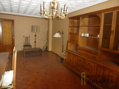 Piso en venta en Burgos, Centro-sur, con 3 dormitorios, baño y 3 terrazas