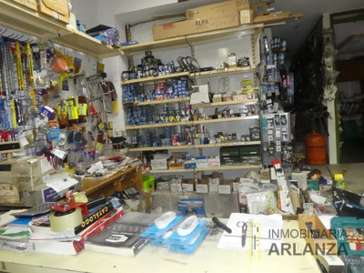 Locales en venta en Burgos, Gamonal, con baño