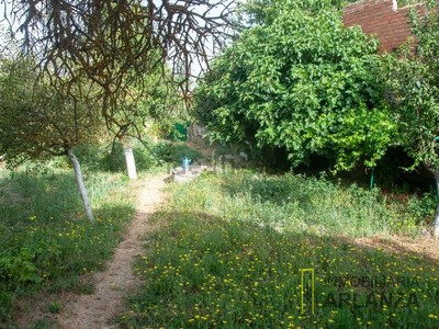 Casa en venta en Burgos, Centro-sur, con 7 dormitorios, baño, 4 plazas de garaje y terreno