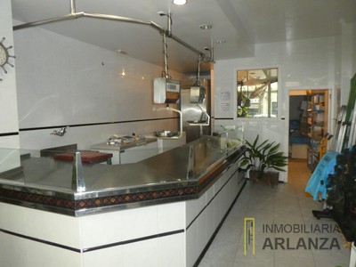 Locales en venta en Burgos, Centro-sur, con baño