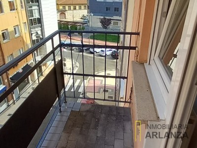 Piso en venta en Burgos, Centro-sur, con 2 dormitorios, baño, trastero y terraza