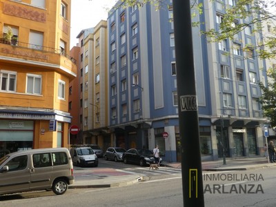 Locales en venta en Burgos, Centro-sur, con baño