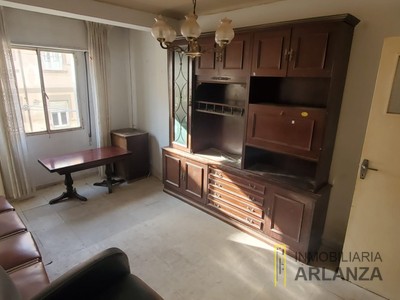 Piso en venta en Burgos, Centro-sur, con 2 dormitorios y baño