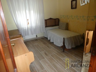 Piso en venta en Burgos, Centro-sur, con 3 dormitorios y baño