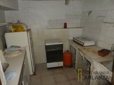 Casa en venta en Santa Maria Del Campo, con 3 dormitorios, baño y trastero