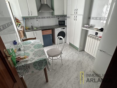 Piso en venta en Burgos, Centro-sur, con 3 dormitorios y baño