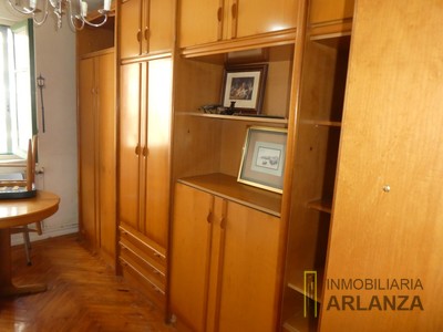 Piso en venta en Burgos, Centro, con 2 dormitorios y baño