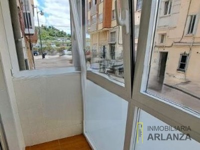 Piso en venta en Burgos, Centro-sur, con 2 dormitorios, baño y 2 terrazas