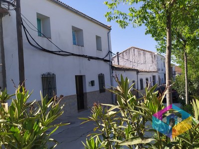 Casa en venta en Cazorla, El Molar, con 2 dormitorios, baño, aseo y trastero