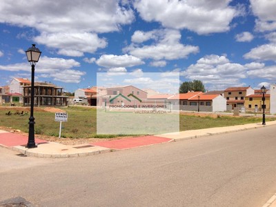 Terreno urbano en venta en Campillo De Altobuey