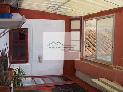 Casa en venta en Albacete, con 5 dormitorios, 2 baños, aseo y terraza