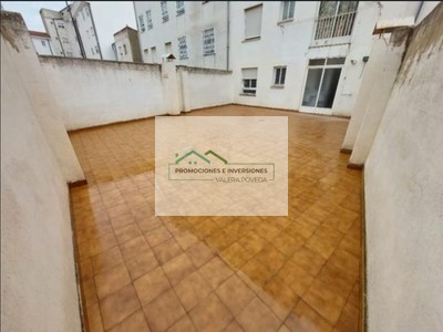 Piso en venta en Albacete, con 2 dormitorios, 2 baños, trastero y 2 terrazas