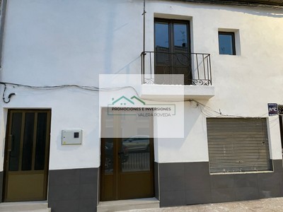 Casa en alquiler en Motilla Del Palancar, con 3 dormitorios, baño y balcón