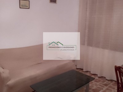Piso en venta en Honrubia, con 6 dormitorios y 2 baños