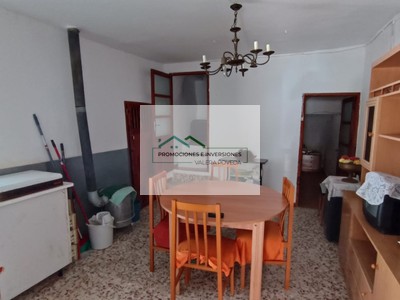 SALON / COMEDOR