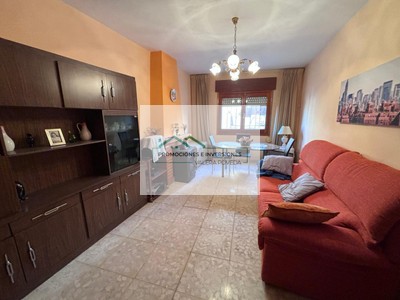 Casa en venta en Campillo De Altobuey, con 3 dormitorios, baño y trastero