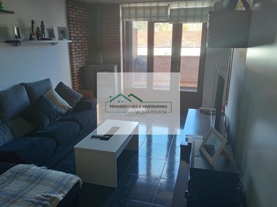Casa en venta en Tragacete, con 4 dormitorios, baño, aseo, balcón y terraza