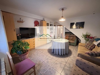 Casa en venta en Villalgordo Del Jucar, con 5 dormitorios, baño, plaza de garaje y trastero