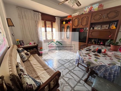 Piso en venta en Honrubia, con 3 dormitorios, baño y trastero