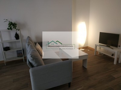 Piso en venta en Cuenca, con 3 dormitorios y baño