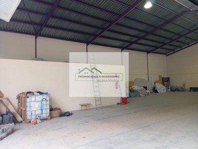 Nave industrial en venta en Chinchilla De Monte-aragón, Poligono Camporroso, con 2 baños y trastero