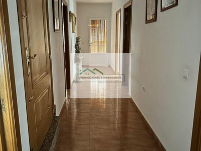 Piso en venta nuda propiedad en Mota Del Cuervo, con 2 dormitorios, baño, plaza de garaje y trastero