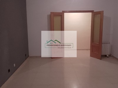 Piso en venta en Motilla Del Palancar, con 4 dormitorios, 2 baños, plaza de garaje, balcón y terraza