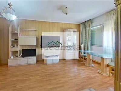 Piso en venta en Albacete, con 3 dormitorios y 2 baños