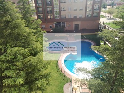 Piso en alquiler en Albacete, con 2 dormitorios y 2 baños