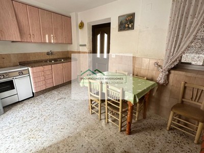 Casa en venta en Valverde Del Jucar, con 7 dormitorios y 2 baños