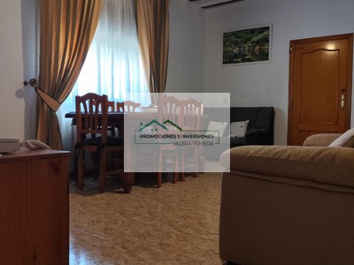 Casa en venta en Valdeganga, con 5 dormitorios, 4 baños y plaza de garaje