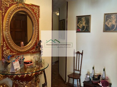 Piso en venta en Villarrobledo, con 4 dormitorios, 2 baños, 2 plazas de garaje y trastero