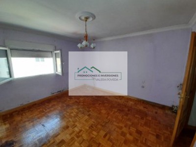 Piso en venta en Cuenca, con 3 dormitorios, baño y trastero