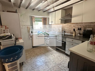 Casa en venta en Mohorte, con 7 dormitorios, 3 baños y trastero