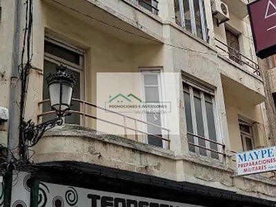 Edificio en venta en Albacete, Centro, con 7 dormitorios y 2 baños