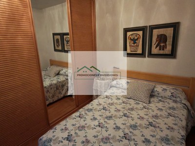 Casa en alquiler en Cuenca, con 2 dormitorios, baño y terraza