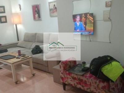 Piso en venta en Elx, con 3 dormitorios y 2 baños