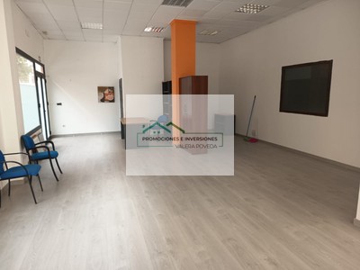 Local comercial en venta en Albacete, con 2 baños