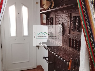 Casa en venta en Rubielos Bajos, con 3 dormitorios, baño, trastero y terreno