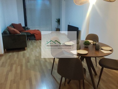 Piso en venta en La Roda, con 2 dormitorios, 2 baños y plaza de garaje
