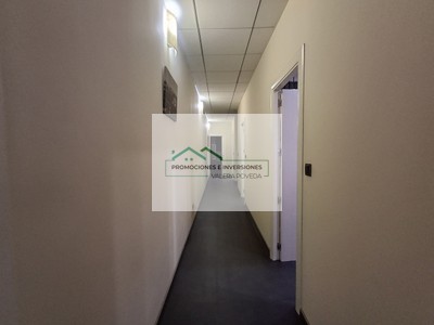 Local comercial en venta en Alicante (alacant), con baño y aseo