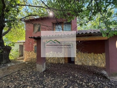 Casa rural en venta en Albacete, con 4 dormitorios y 2 baños