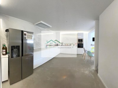 Piso en venta en Elche, Casco Antiguo, con 4 dormitorios y 2 baños